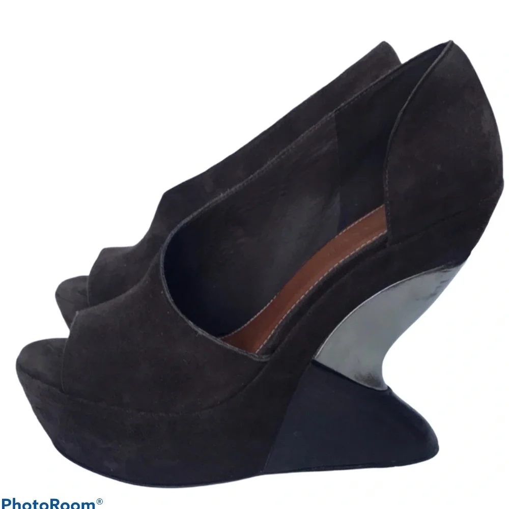 Leifsdottir Katerina brown suede platform heels size 8